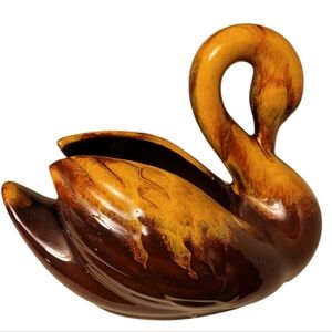 Blue Mountain Pottery Harvest Gold Swan